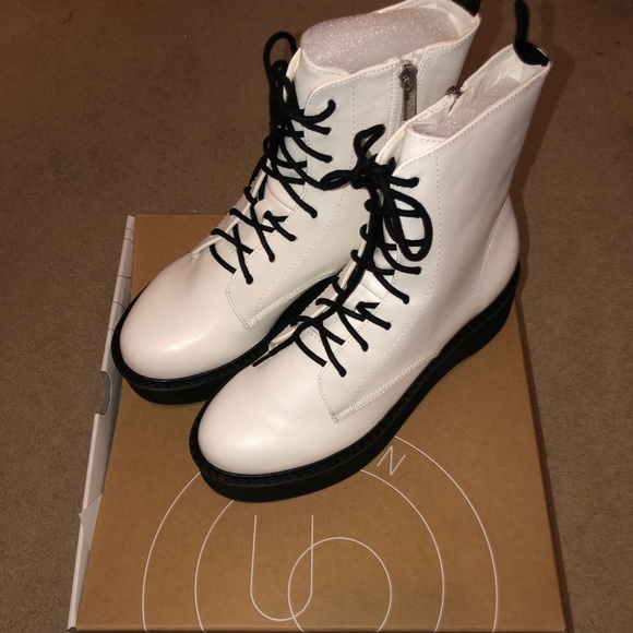 Urban Outfitters White Combat Boot - Picture 2 of 6